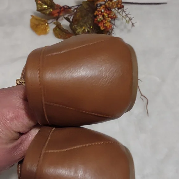 Aerosoles Women,s Brown Loafers - Picture 11 of 12